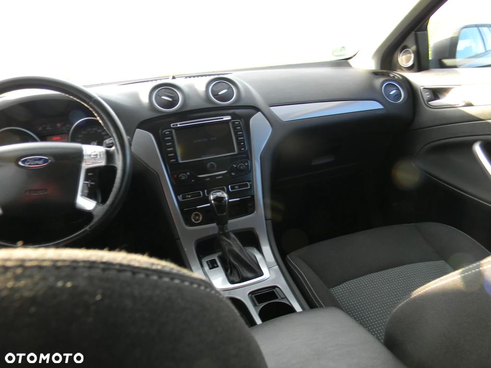 Ford Mondeo 2.0 TDCi ECOnetic Trend - 31