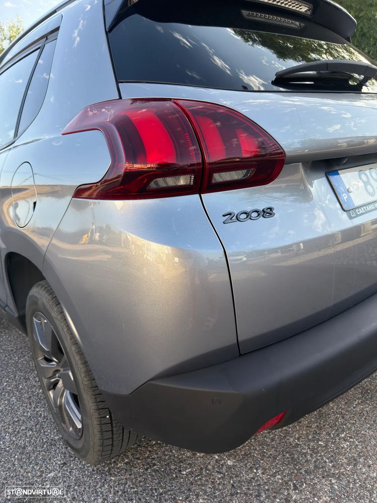 Peugeot 2008 - 13