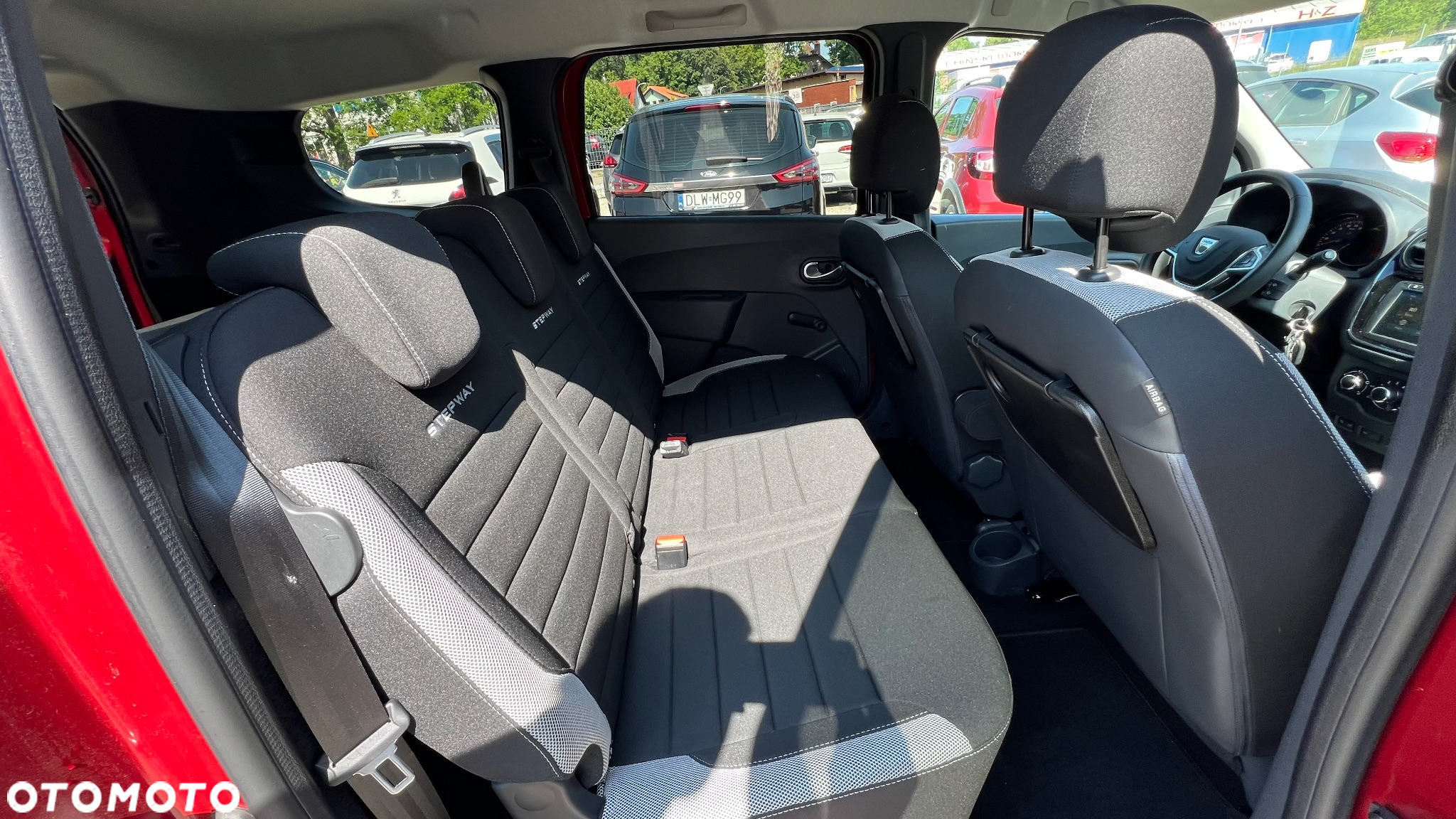 Dacia Lodgy TCe 130 GPF Stepway - 9