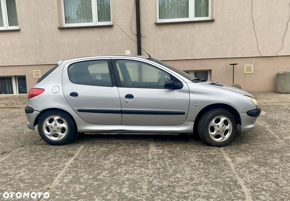 Peugeot 207 - 2