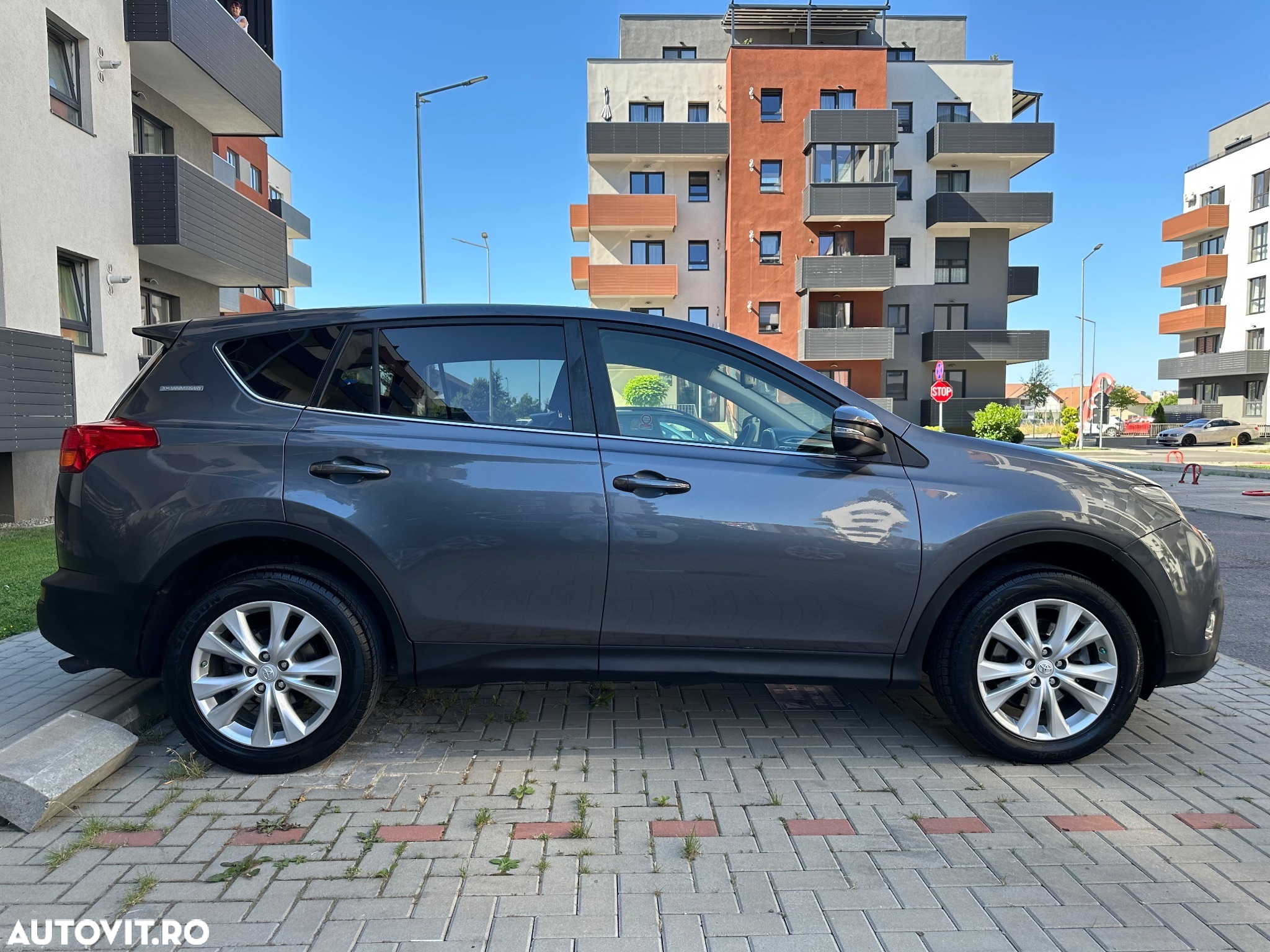 Toyota RAV4 2.0 D-4D 4WD Executive - 12