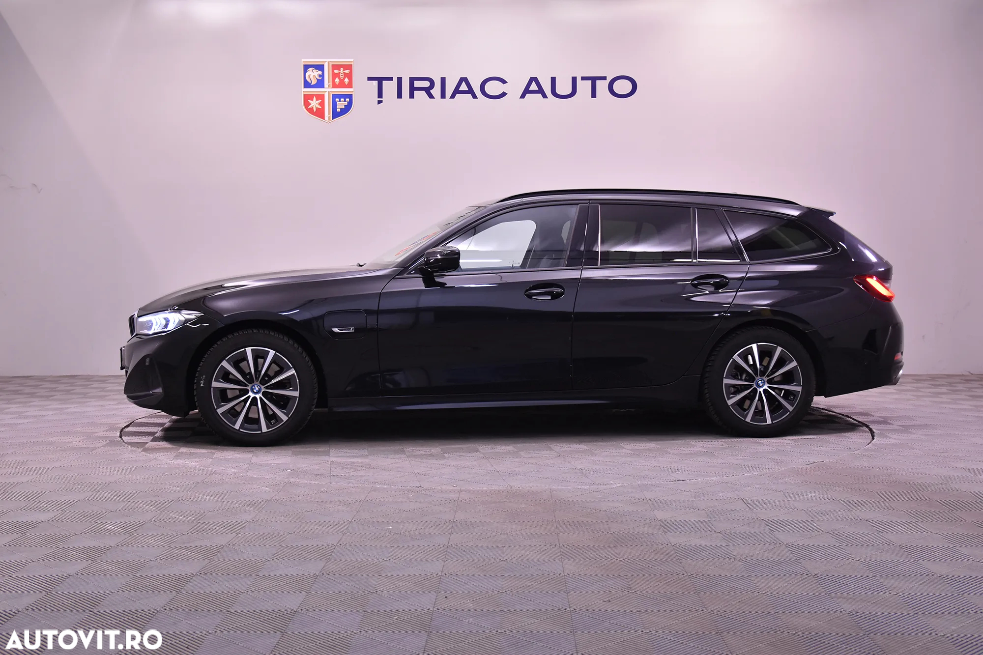 BMW Seria 3 320e xDrive AT PHEV - 2