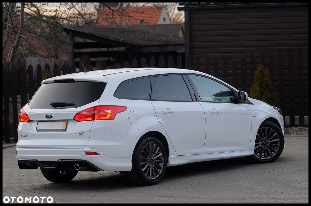Ford Focus - 15
