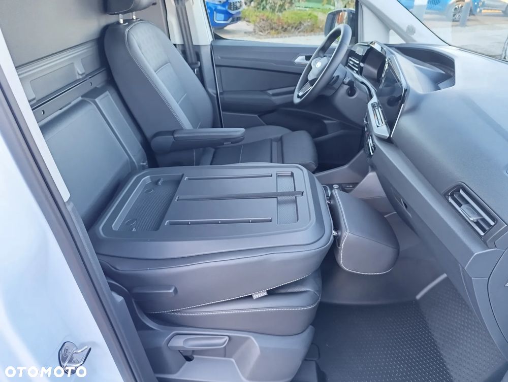 Ford Transit Connect - 34