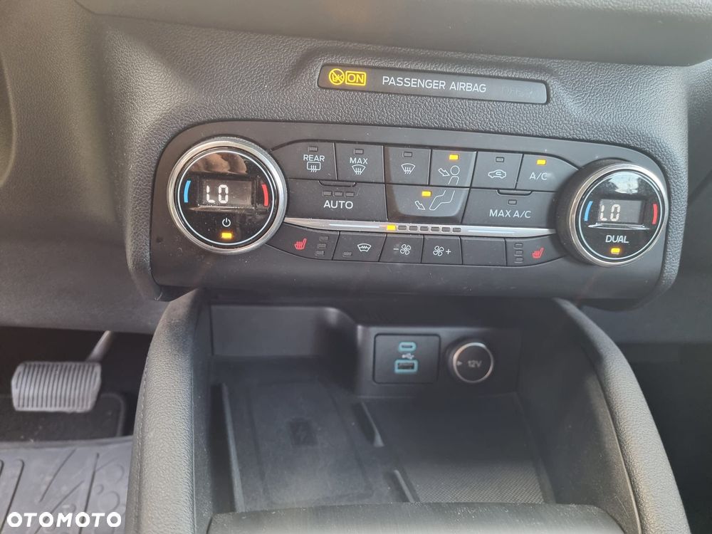 Ford Kuga 2.5P PHEV FWD Titanium - 31