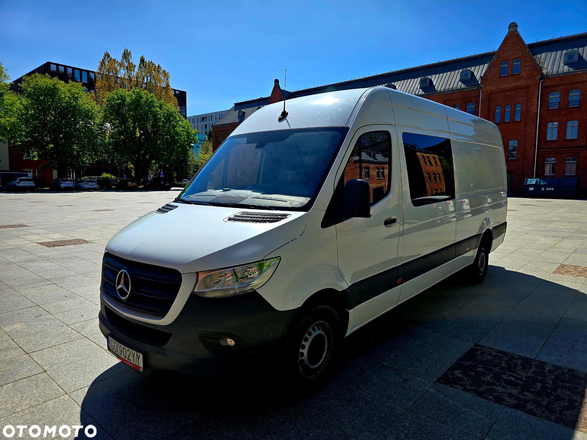 Mercedes-Benz Sprinter - 1