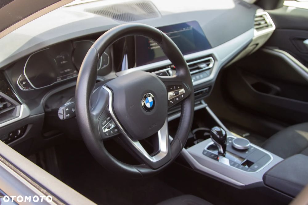 BMW Seria 3 320i Advantage - 6