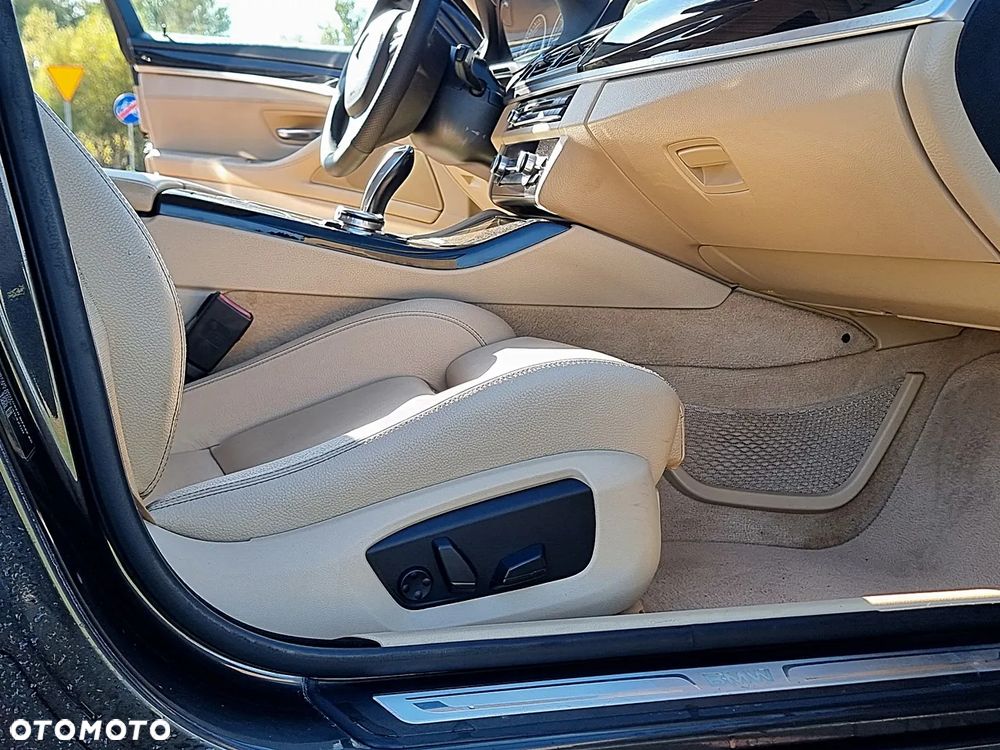 BMW Seria 5 520d Luxury Line sport - 19