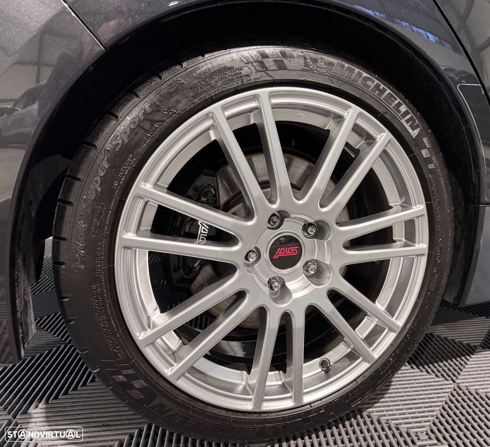 Subaru Impreza 2.5 WRX STi - 54