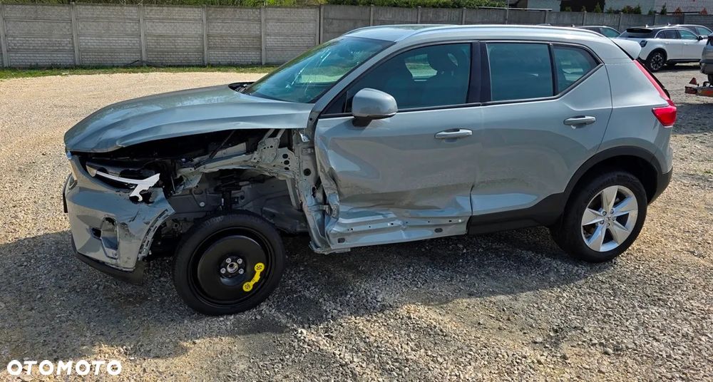 Volvo XC 40 B3 Essential - 16