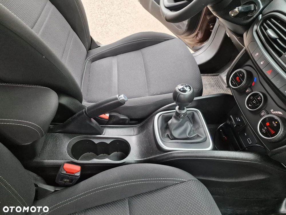 Fiat Tipo 1.4 T-Jet 16v Easy - 20