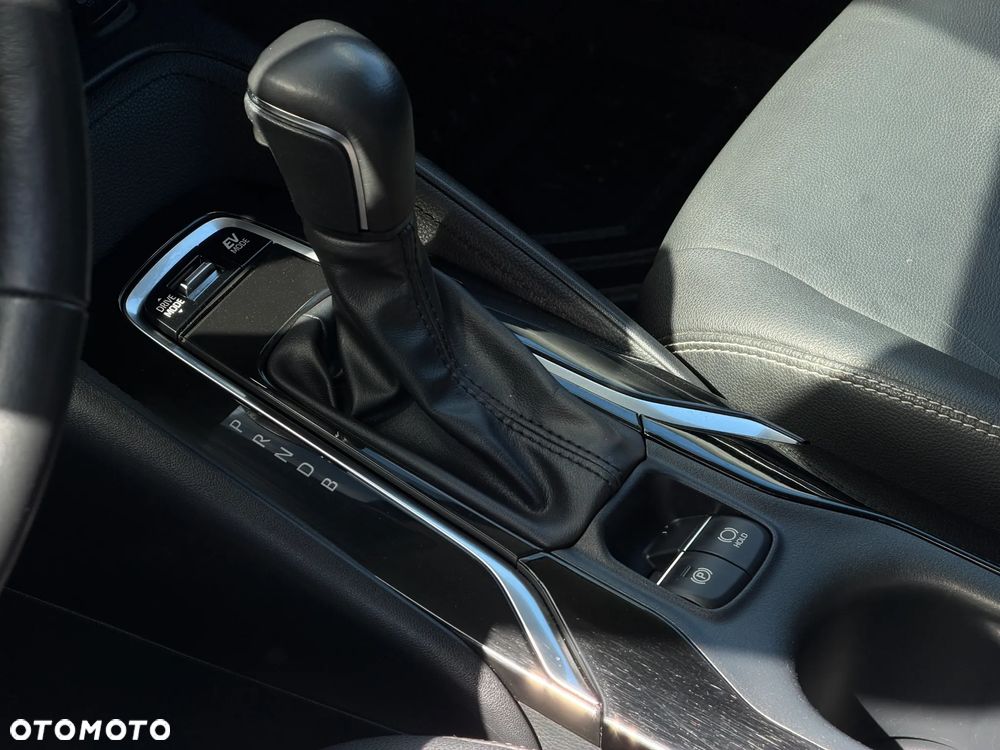 Toyota Corolla 1.8 Hybrid GPF Executive - 21