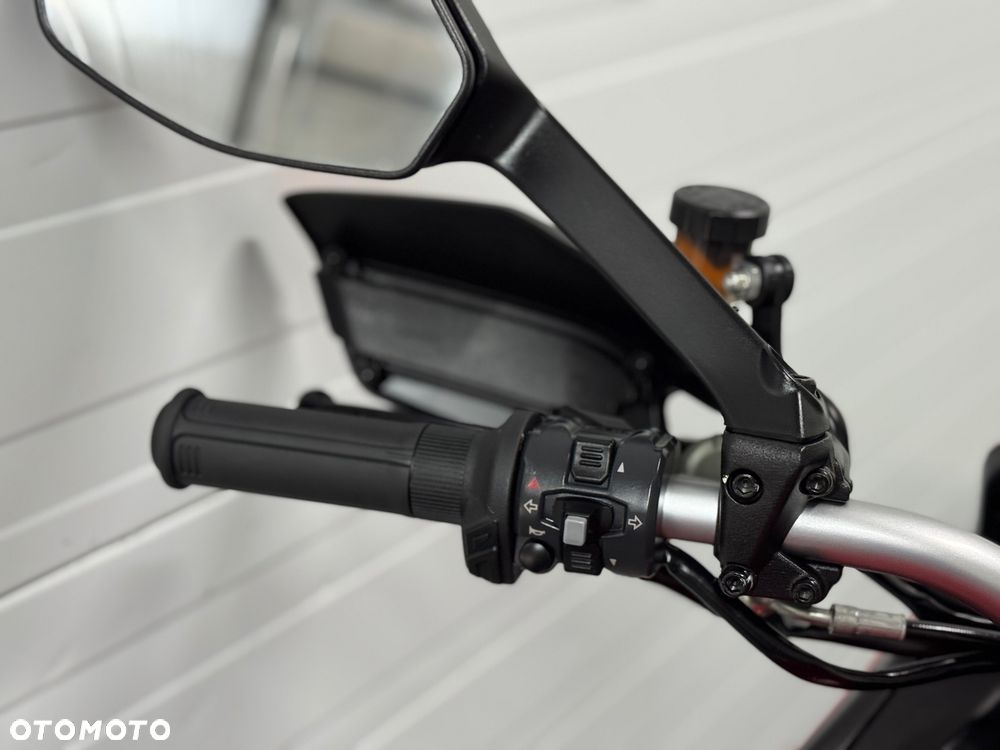 Ducati Multistrada - 16