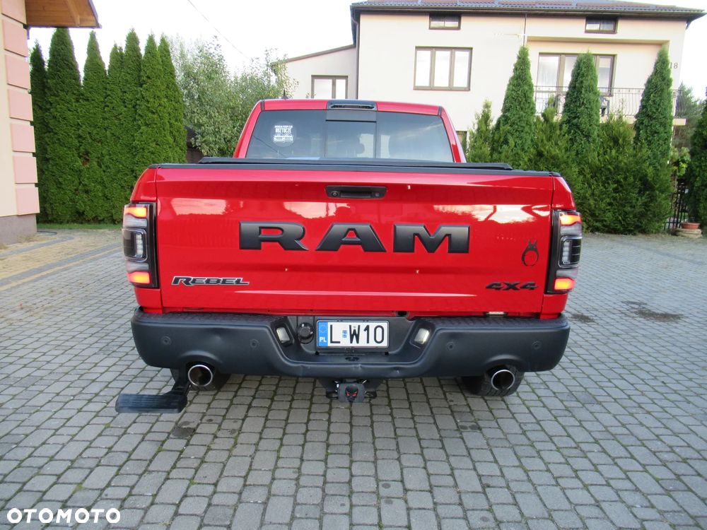 Dodge RAM 1500 5.7 4x4 - 19