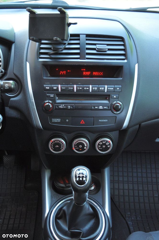 Mitsubishi ASX - 16