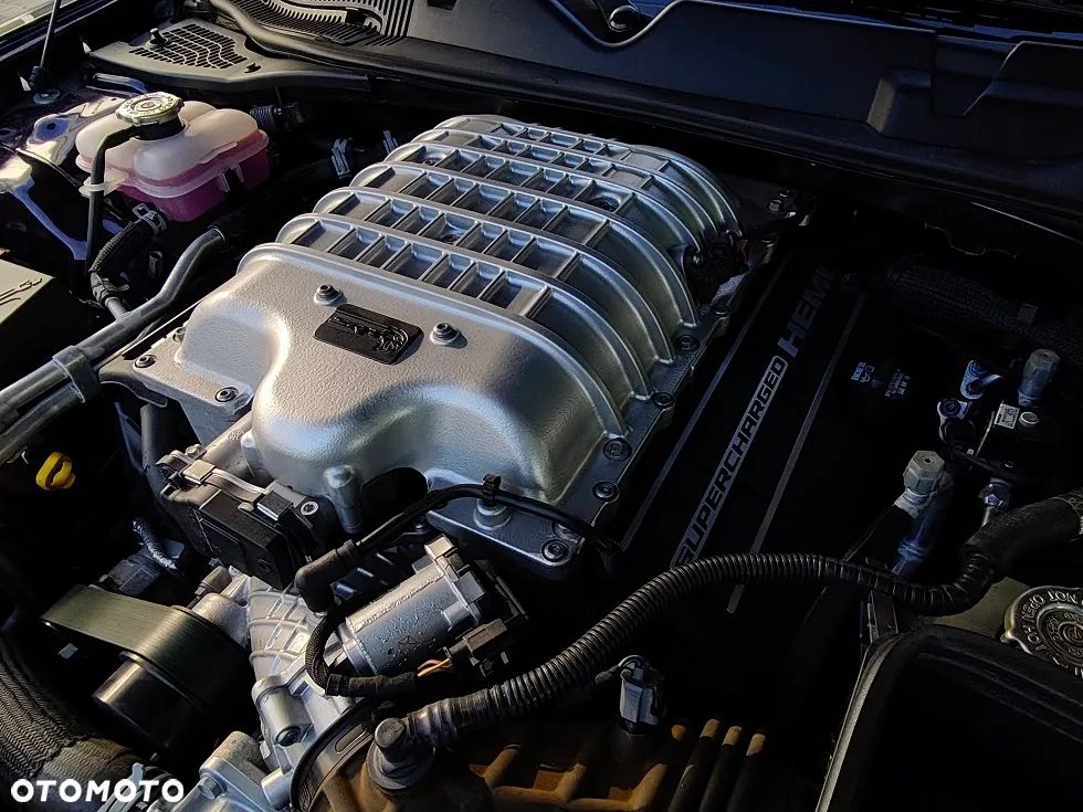 Dodge Challenger - 22