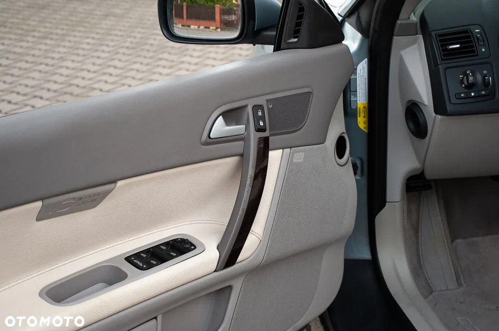 Volvo C70 2.4i Summum - 14