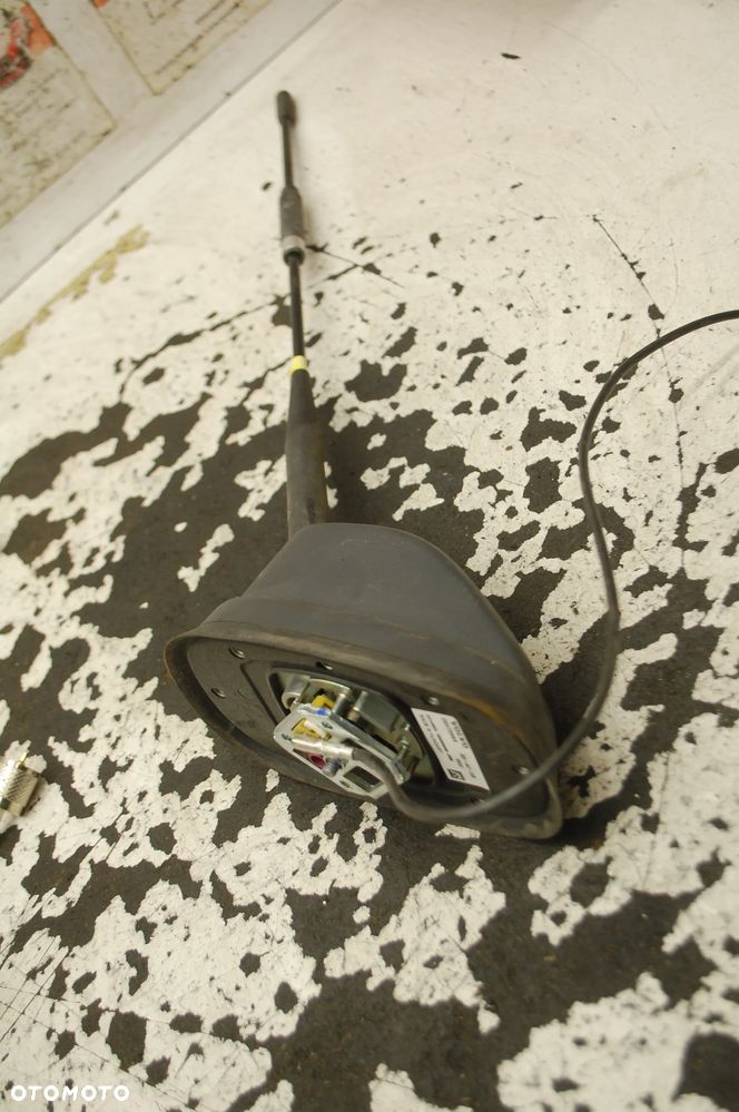 ANTENA DACHOWA GPS GSM AM FM 22472985 VOLVO FH 4 LIFT RENAULT GAMA - 1