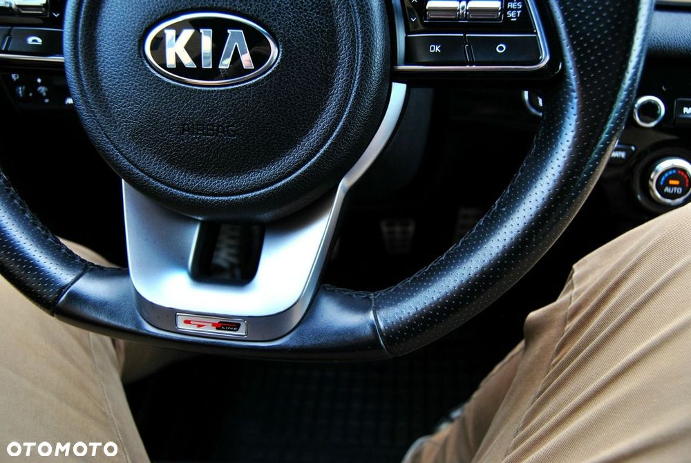 Kia Sportage - 16
