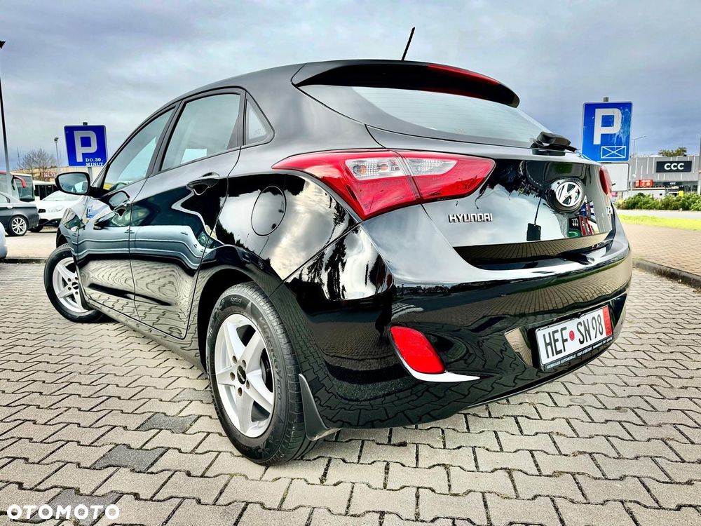 Hyundai i30 1.4 Premium - 19