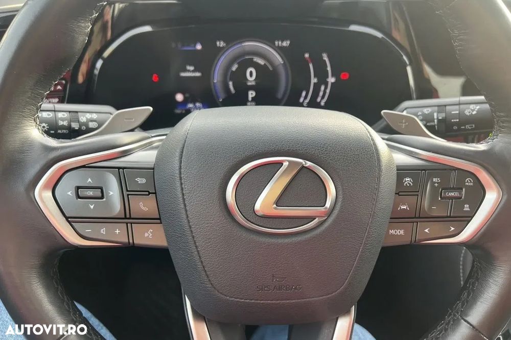 Lexus Seria NX 350h - 13