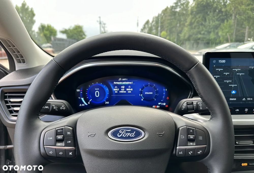 Ford Focus 1.0 EcoBoost Titanium X - 21