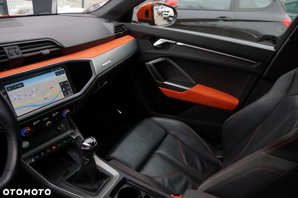 Audi Q3 35 TDI Quattro S Line - 22