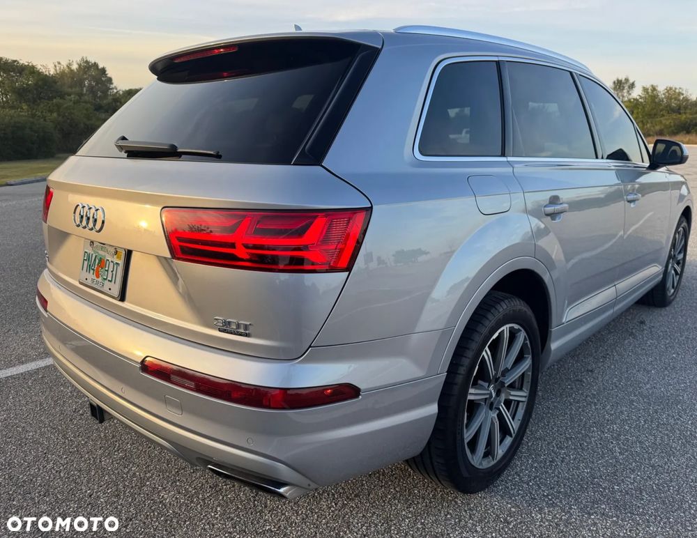Audi Q7 - 11