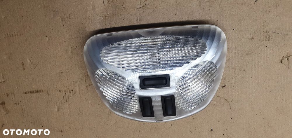 Lampka oświetlenie kabiny podsufitki Nissan Almera Tino - 1