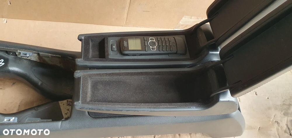 Tunel środkowy podłokietnik skóra skórzany telefon Audi A8 D3 4E0863241D 4E1035747 - 7