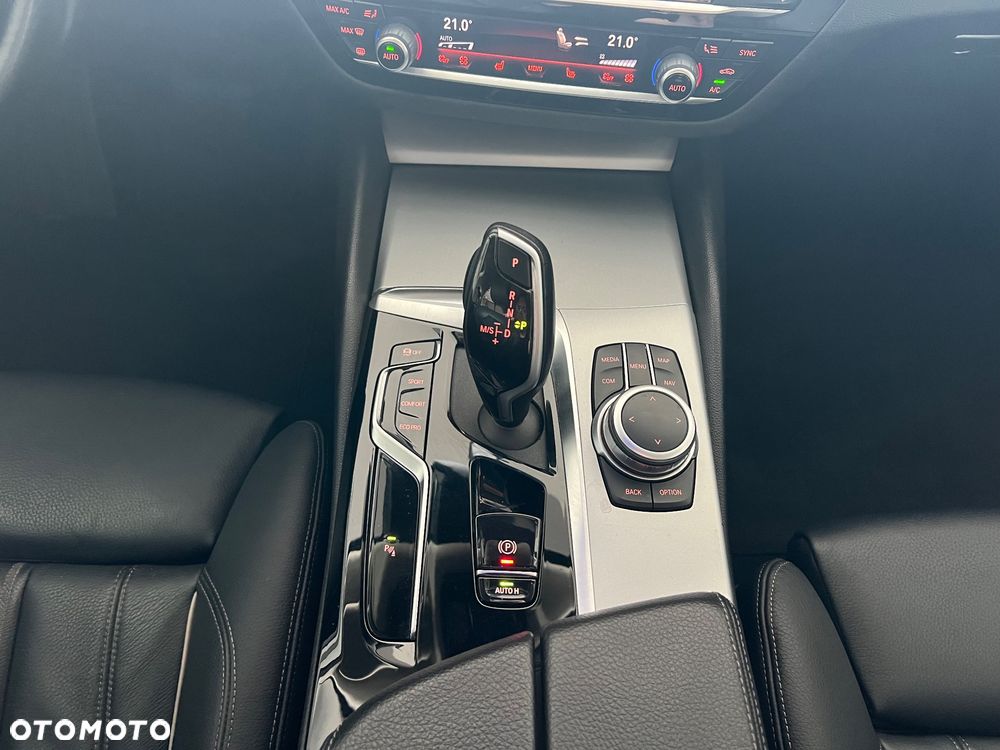 BMW Seria 5 520d xDrive mHEV Luxury Line sport - 35
