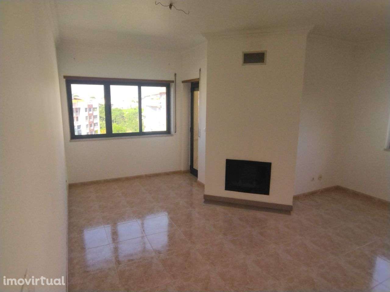 ARRENDA – T2 c/ arrecadação na Quinta da Marialva – Corroios - Grande imagem: 5/28