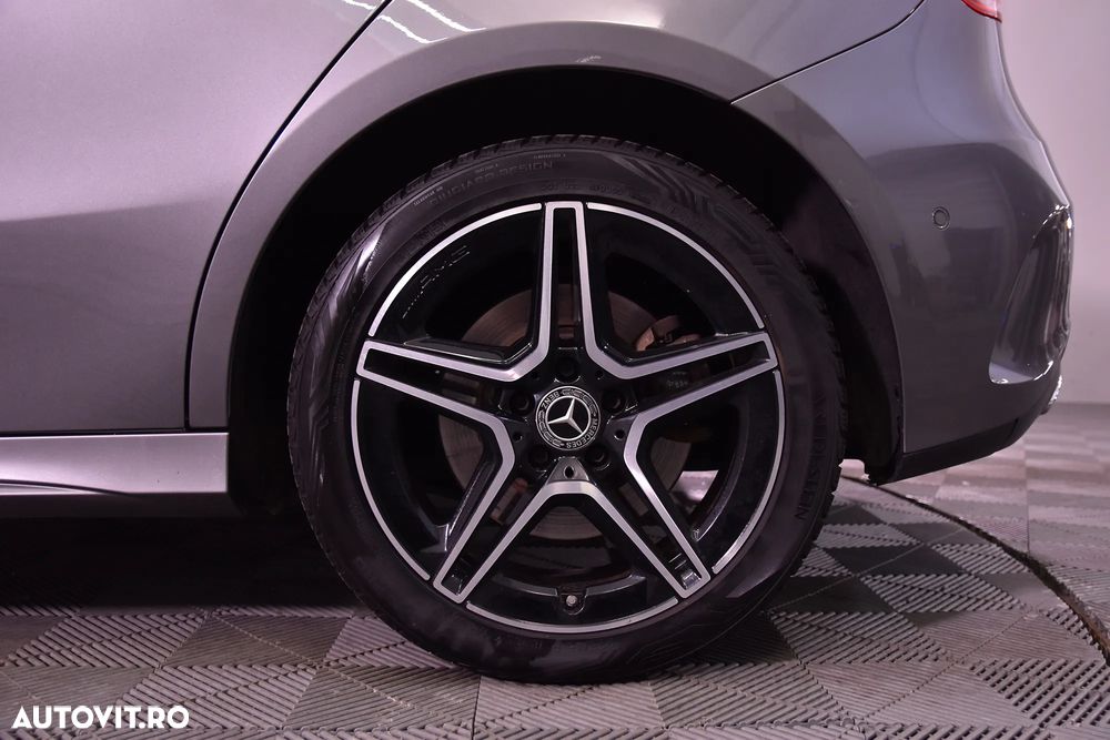 Mercedes-Benz A 250 e 8G-DCT AMG Line - 13