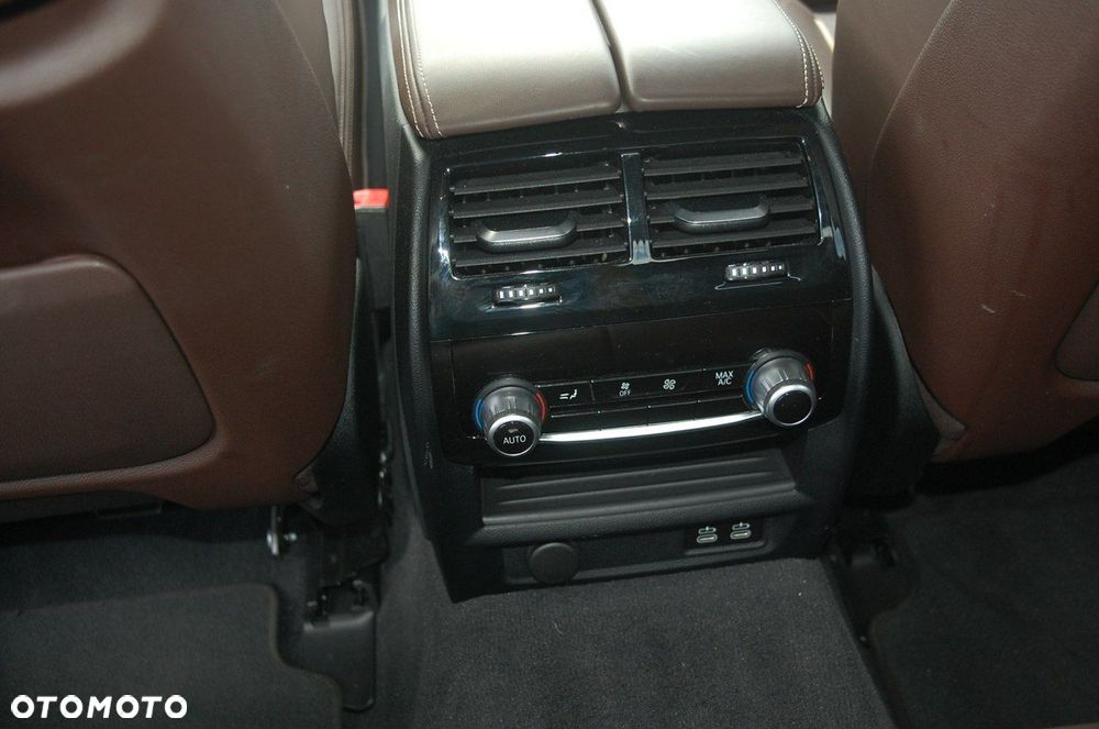 BMW Seria 5 - 12