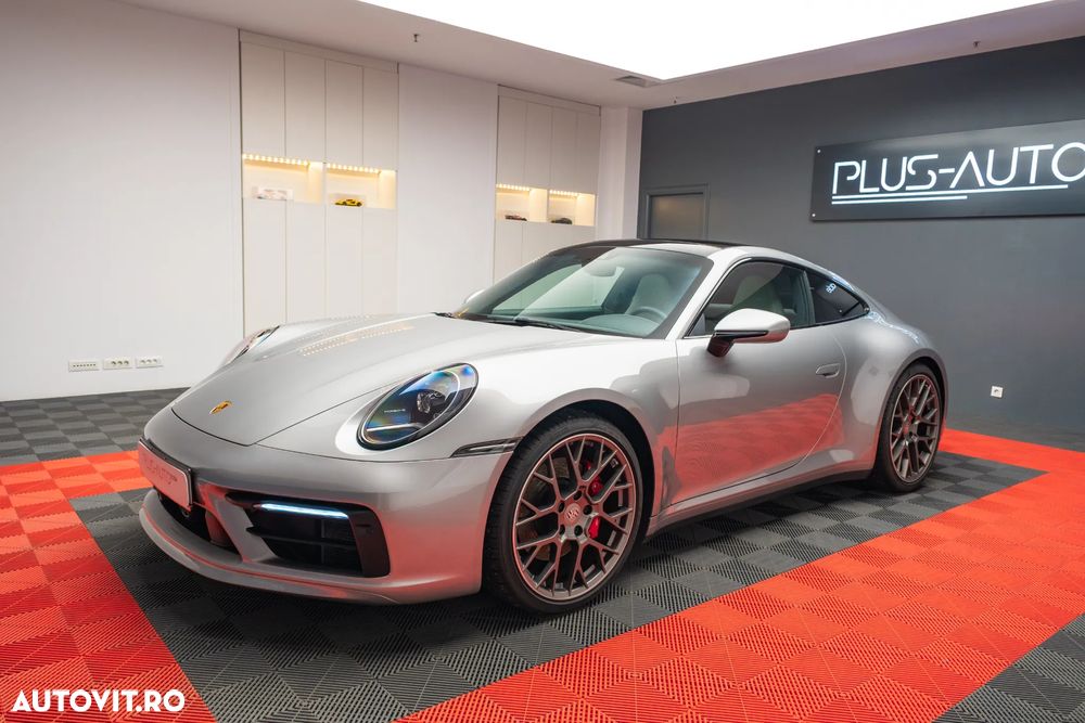 Porsche 911 Carrera 4S - 5