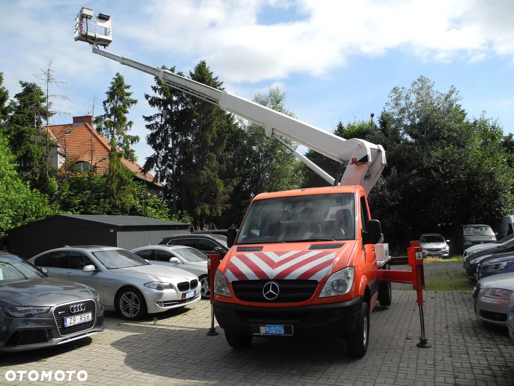 Mercedes-Benz SPRINTER - 29