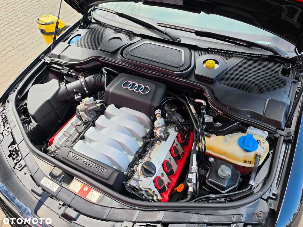 Audi A8 - 8