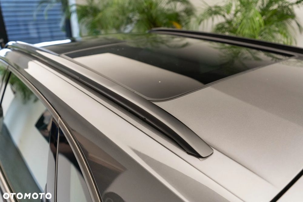 Porsche Cayenne Turbo E-Hybrid PHEV - 34