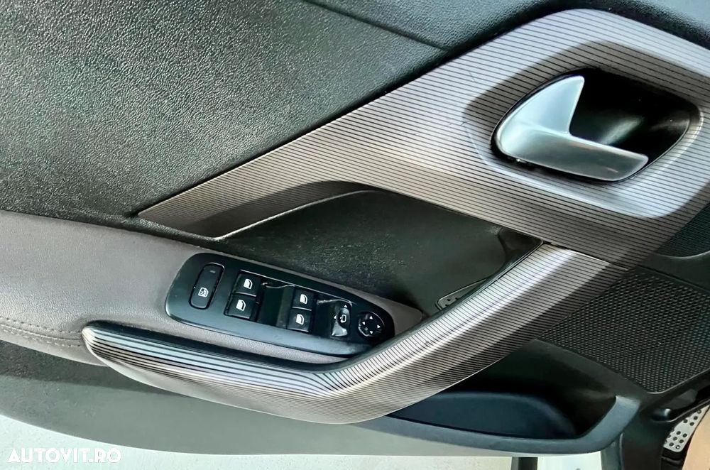 Peugeot 2008 120 VTI Allure - 9