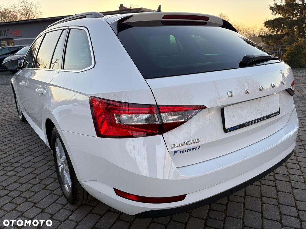 Skoda Superb 2.0 TDI Style - 10