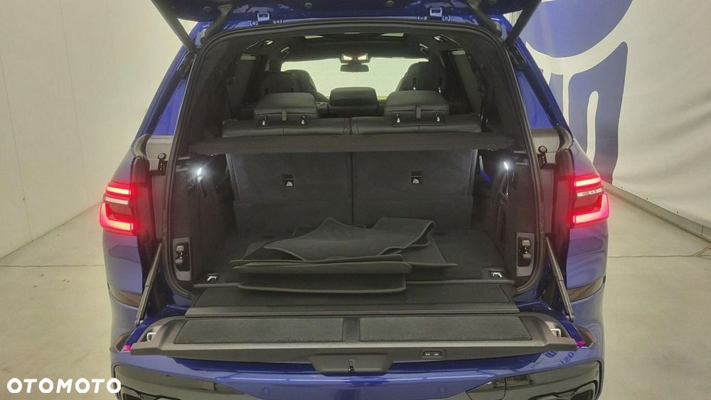 BMW X7 - 29