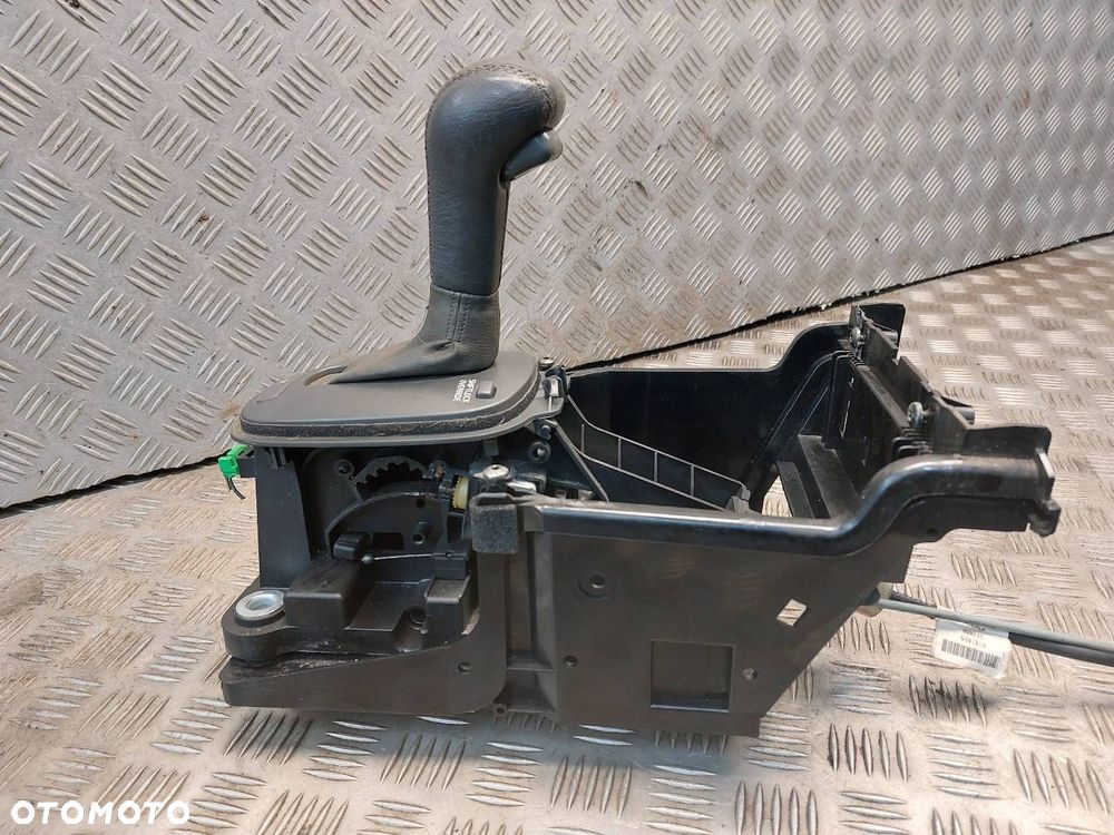 LEWAREK ZMIANY BIEGÓW AUTOMAT VOLVO V70 I 2.5 TDI - 8