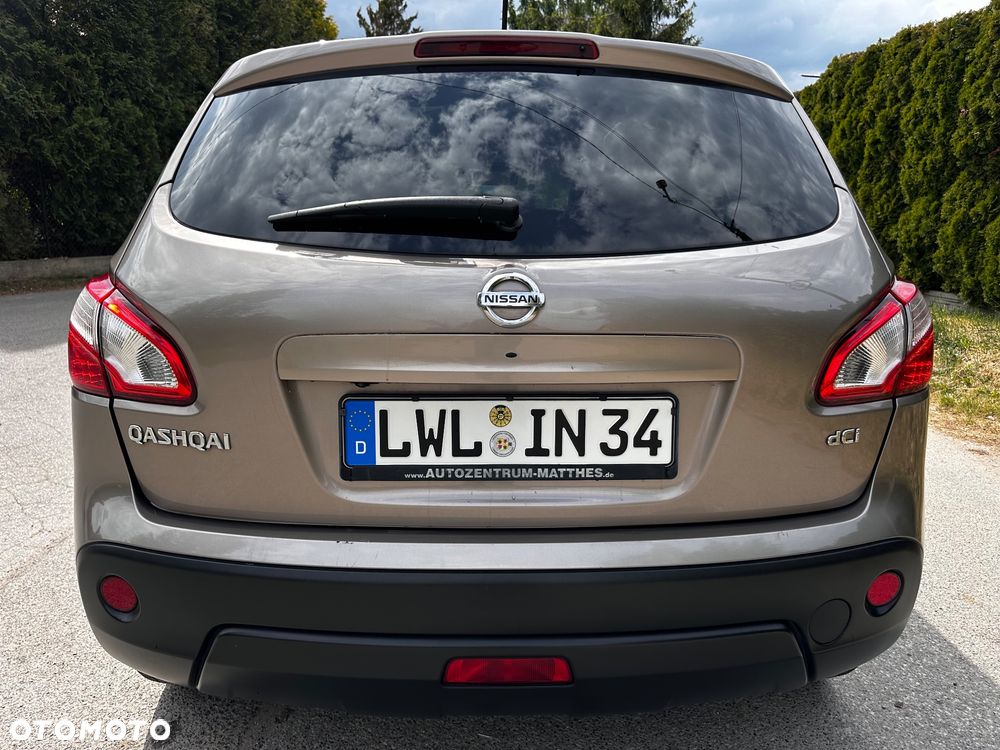 Nissan Qashqai 1.6 dCi 4 x 4 DPF Start/Stop tekna - 9