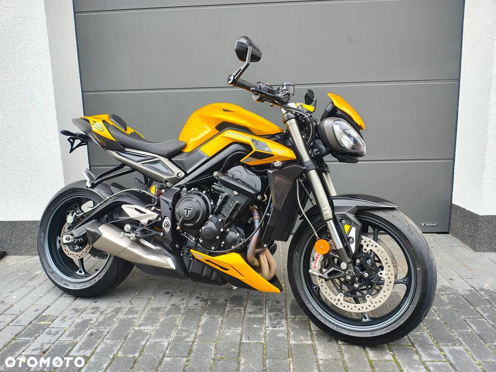 Triumph Street Triple - 8