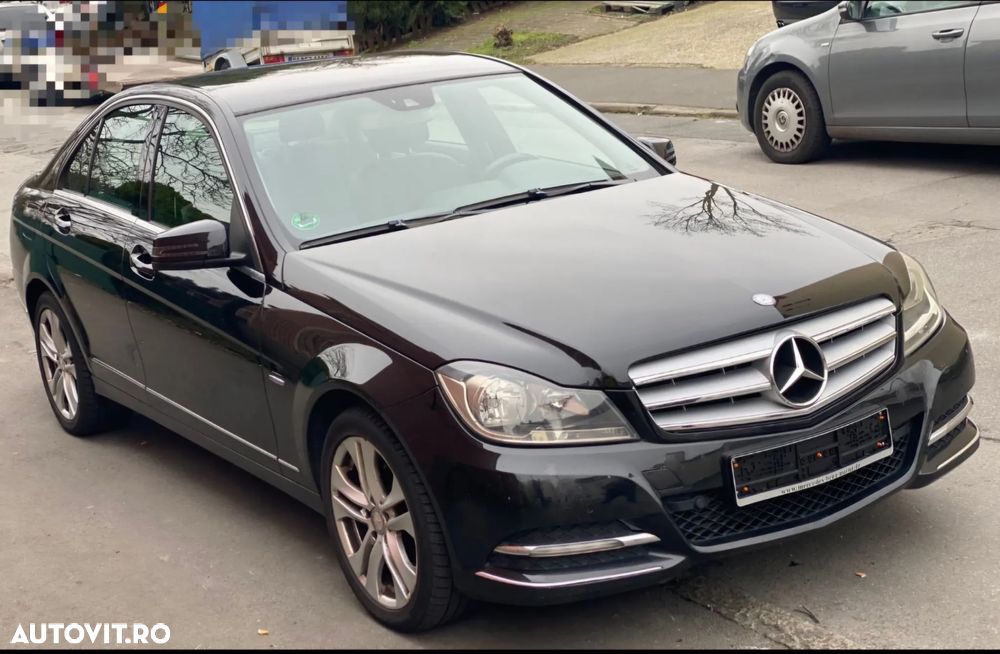Mercedes-Benz C 180 (BlueEFFICIENCY) Avantgarde - 1