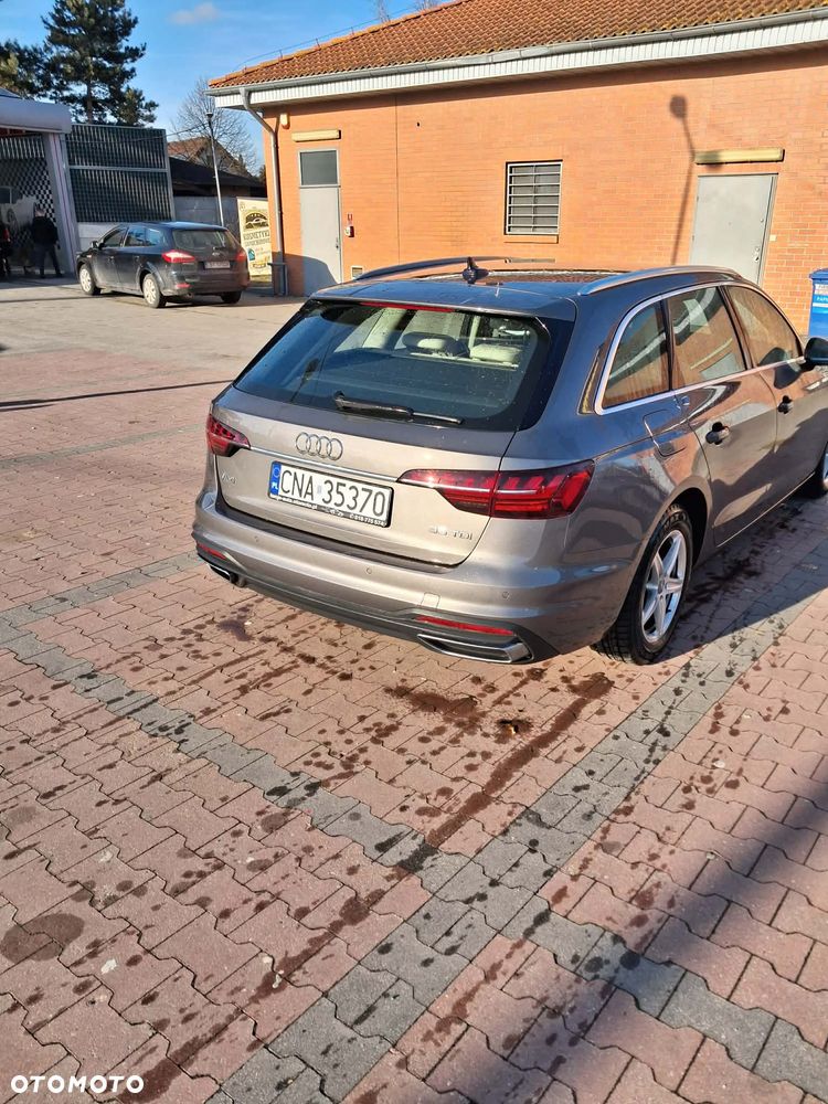 Audi A4 Avant 35 TDI S tronic - 9