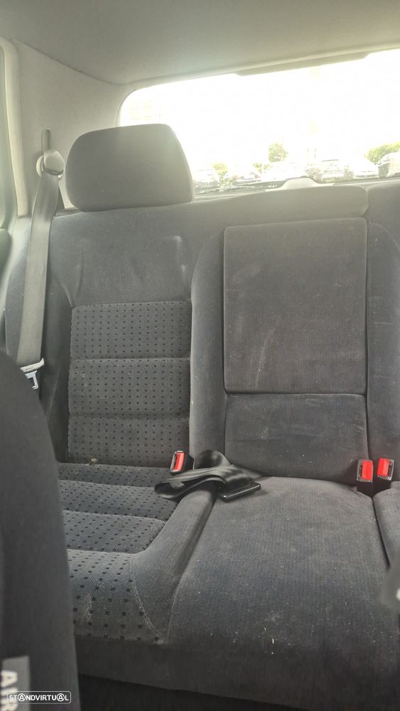 VW Golf 1.4i Confortline JE+AC - 8