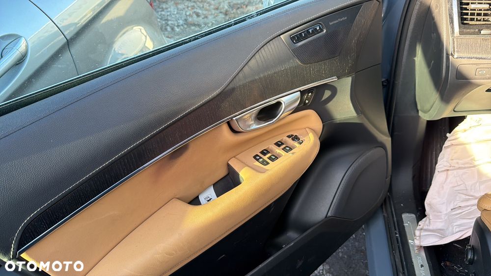 Volvo XC 90 T6 GPF AWD Inscription 7os - 31