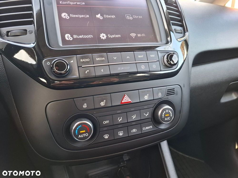 Kia Venga - 12