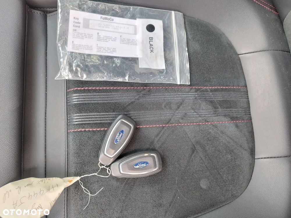 Ford Kuga 2.5 Duratec FHEV ST-LINE X - 15